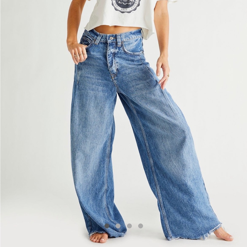 NWT Free People We the Free Old West Slouchy Jeans - Size 28 in Canyon Blue